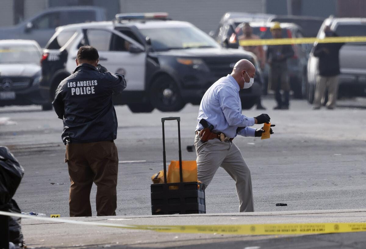 tiroteo estalló durante una fiesta posterior a un festival de música en el centro de Los Ángeles Tiroteo en fiesta tras festival en Los Ángeles deja 2 muertos y 6 heridos