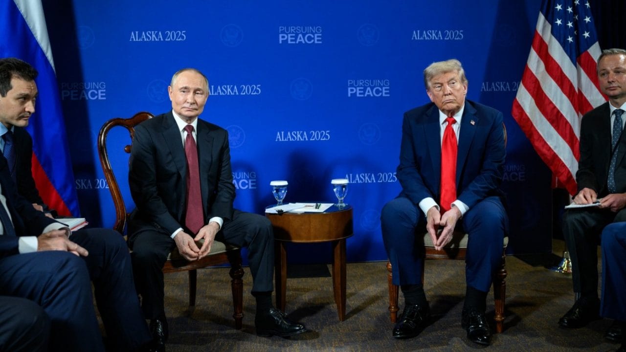 Cumbre Trump-Putin en Alaska termina sin tregua en la guerra de Ucrania