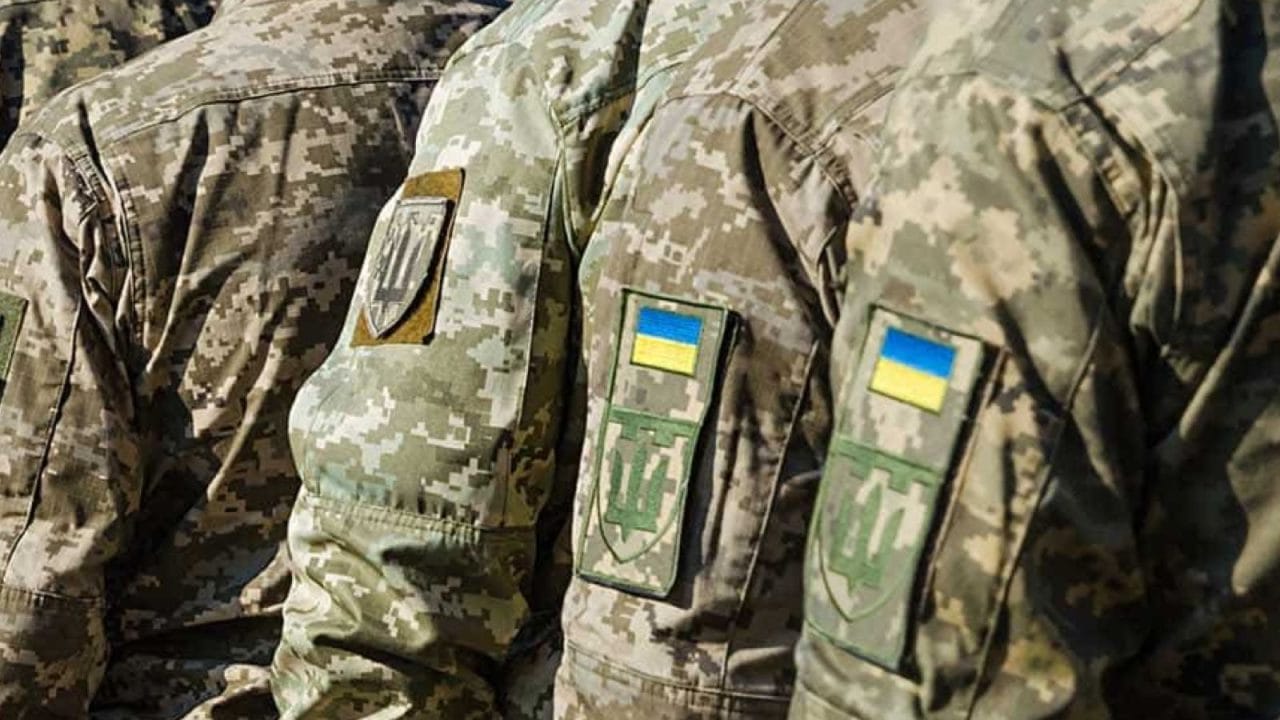 Rusia devuelve a Ucrania mil cuerpos de soldados caídos en la guerra