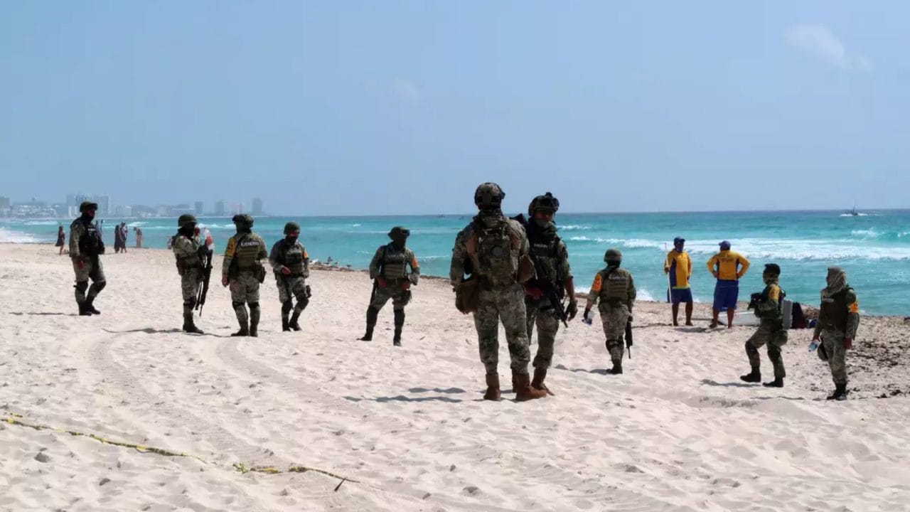 Quintana Roo mantiene saldo blanco en seguridad durante el verano, pero la ocupación hotelera registra una caída gradual en los últimos tres años, ubicándose en 74.1% para 2025. 