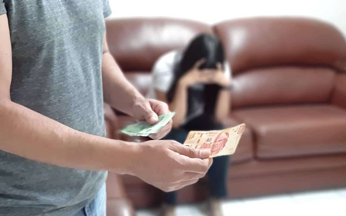 Violencia económica: una forma silenciosa de control; identifícala y actúa ahora Violencia económica: una forma silenciosa de control; identifícala y actúa ahora