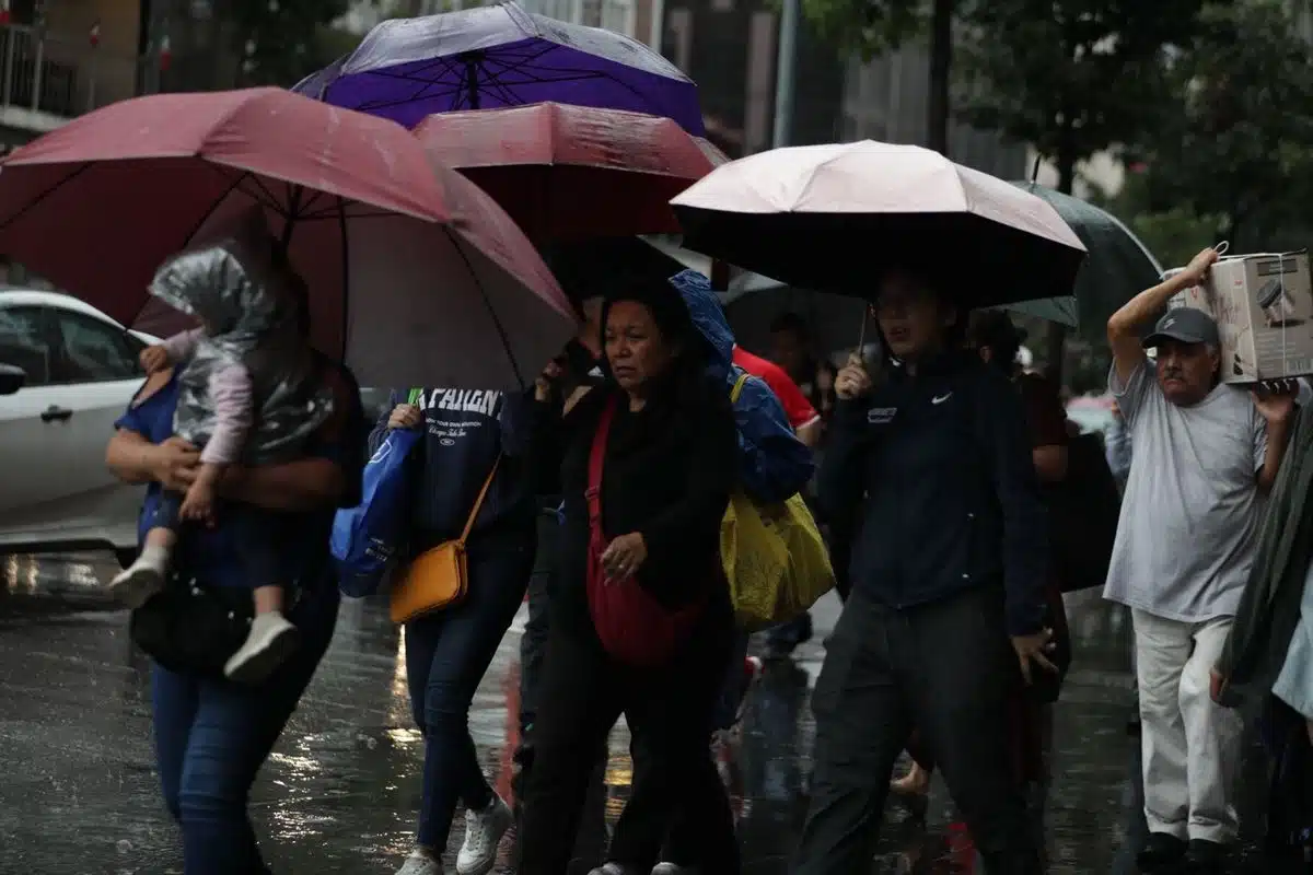 Activan alerta púrpura por lluvias en Iztapalapa: afectaciones y medidas de prevención