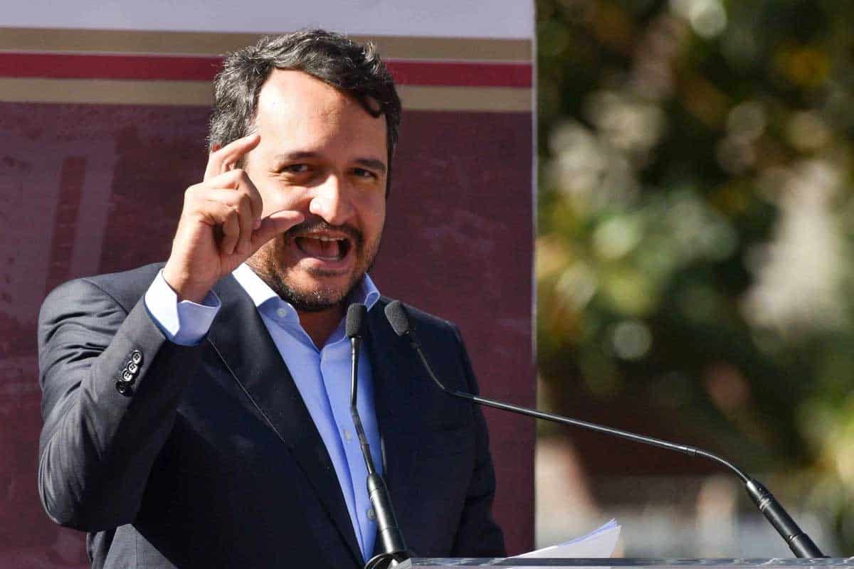 Andrés Manuel López Beltrán niega relación con amparo y desmiente rumores