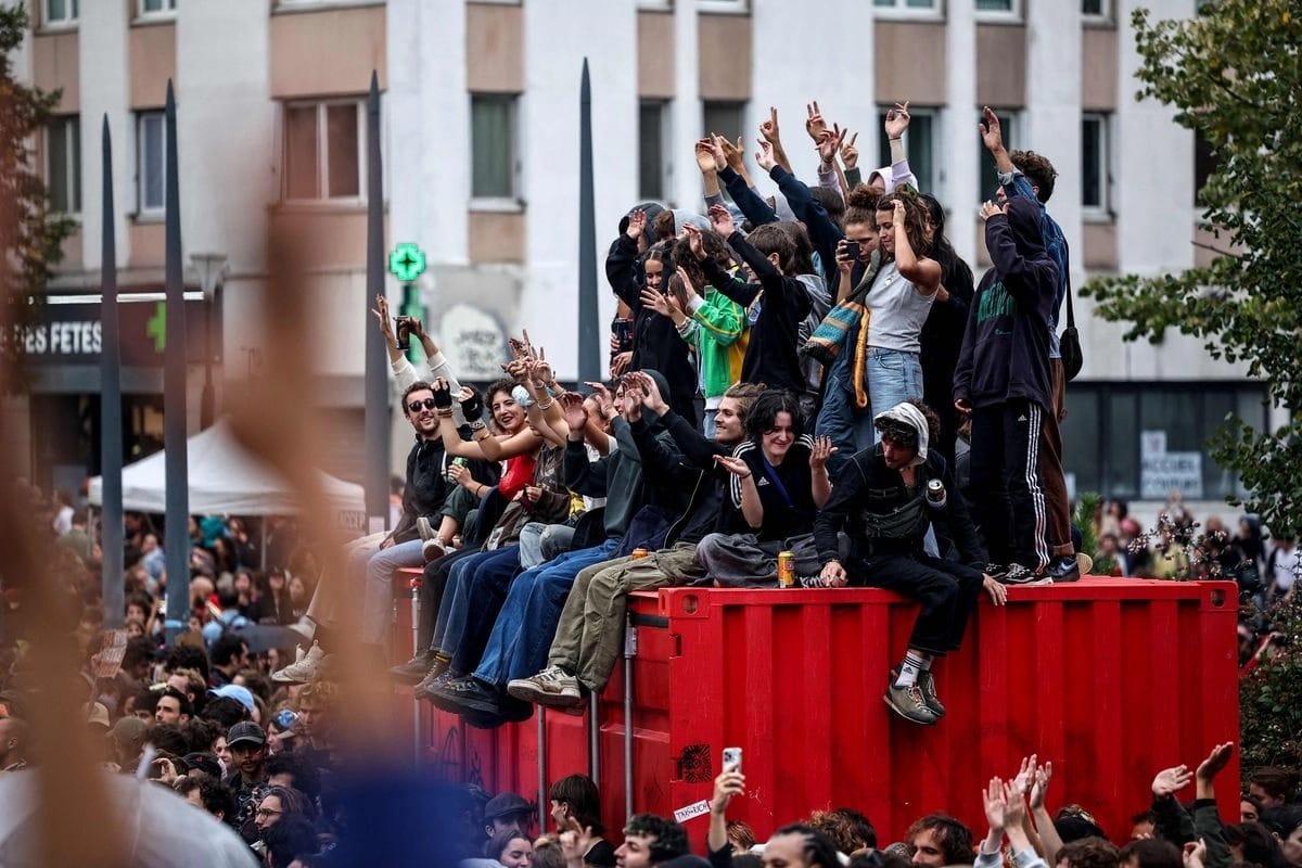 Bautismo de fuego para primer ministro francés deja 250 detenidos en protestas