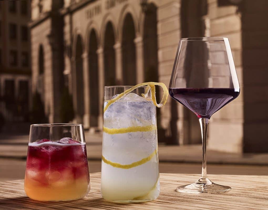 Cócteles de primavera: ocho recetas frescas y frutales para disfrutar la temporada