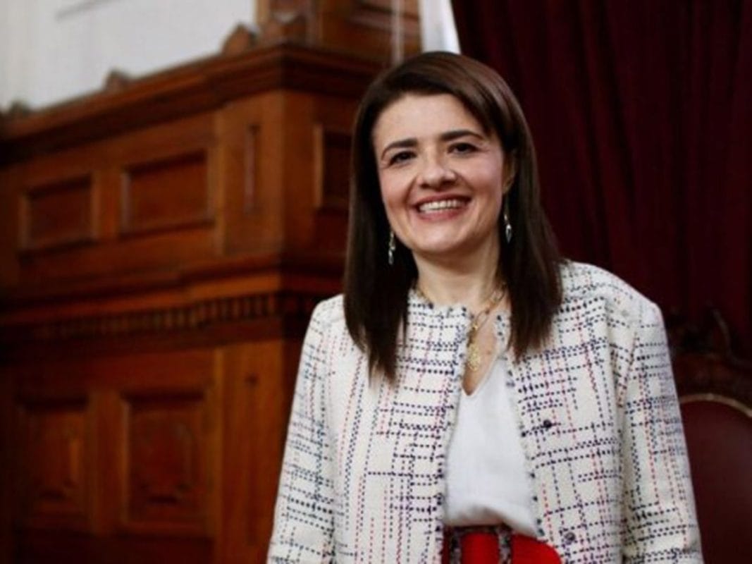 Corte Suprema de Chile expulsa a jueza por vínculos con corrupción