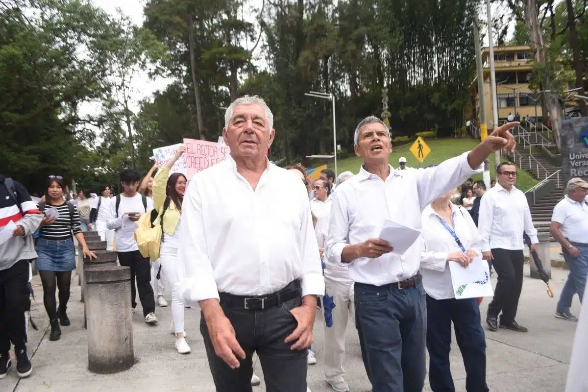 Exigen destitución de la Junta de Gobierno de la UV por irregularidades en prórrogas Exigen destitución de la Junta de Gobierno de la UV por irregularidades en prórrogas