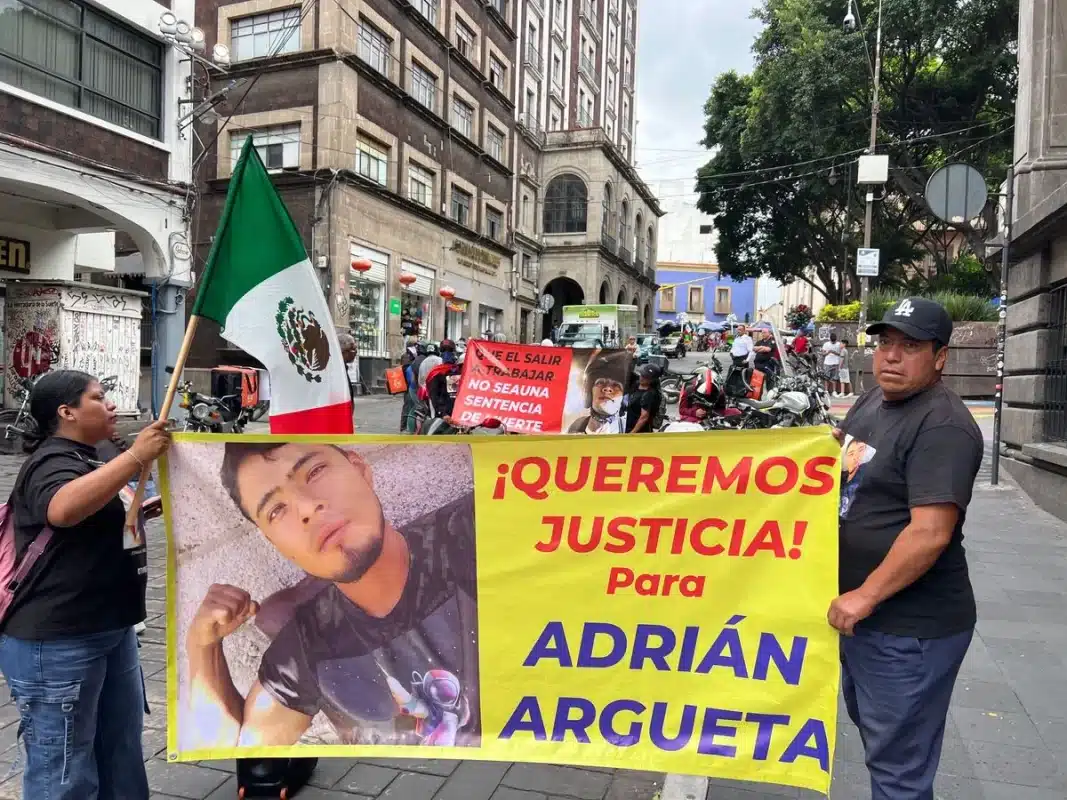 Familiares de repartidor asesinado exigen justicia a gobernadora de Morelos