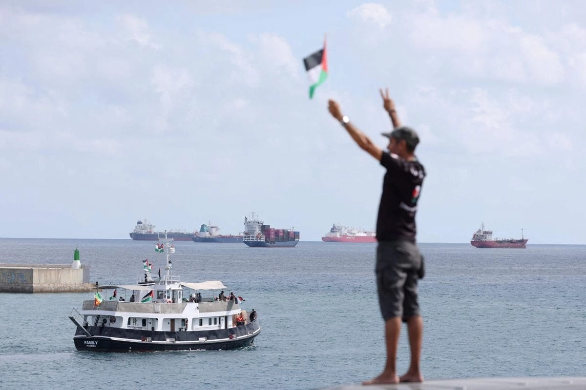 Flotilla humanitaria zarpa hacia Gaza para romper el bloqueo israelí