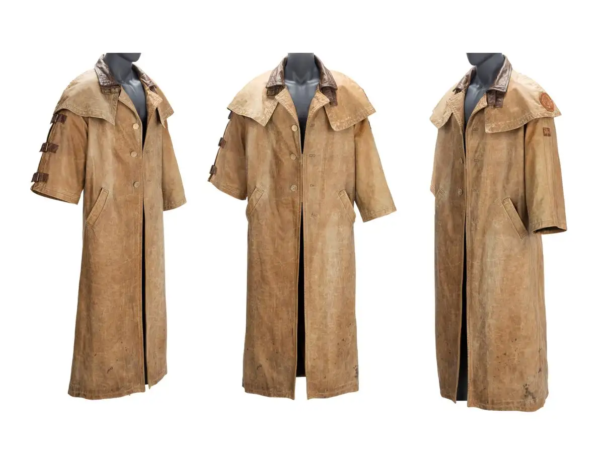 Guillermo del Toro subasta parte de su colección de terror Bleak House Guillermo del Toro subasta parte de su colección de terror Bleak House