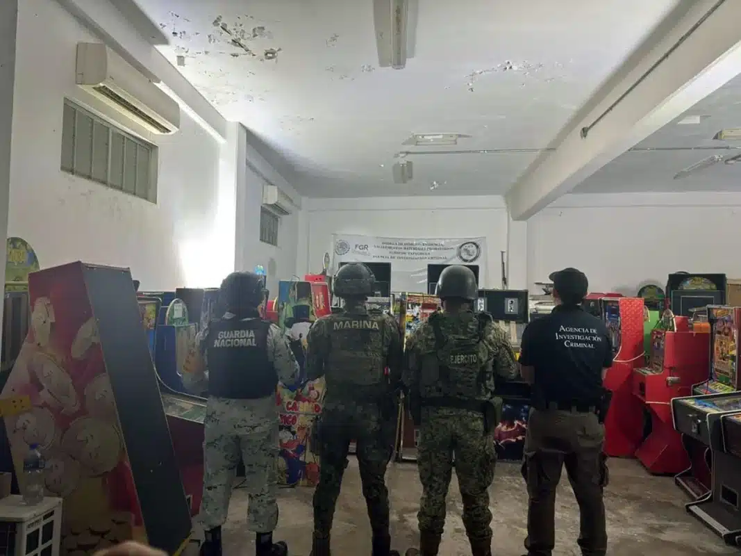 Incauta FGR 57 máquinas tragamonedas en Tapachula; operaban cerca de escuelas Incauta FGR 57 máquinas tragamonedas en Tapachula; operaban cerca de escuelas