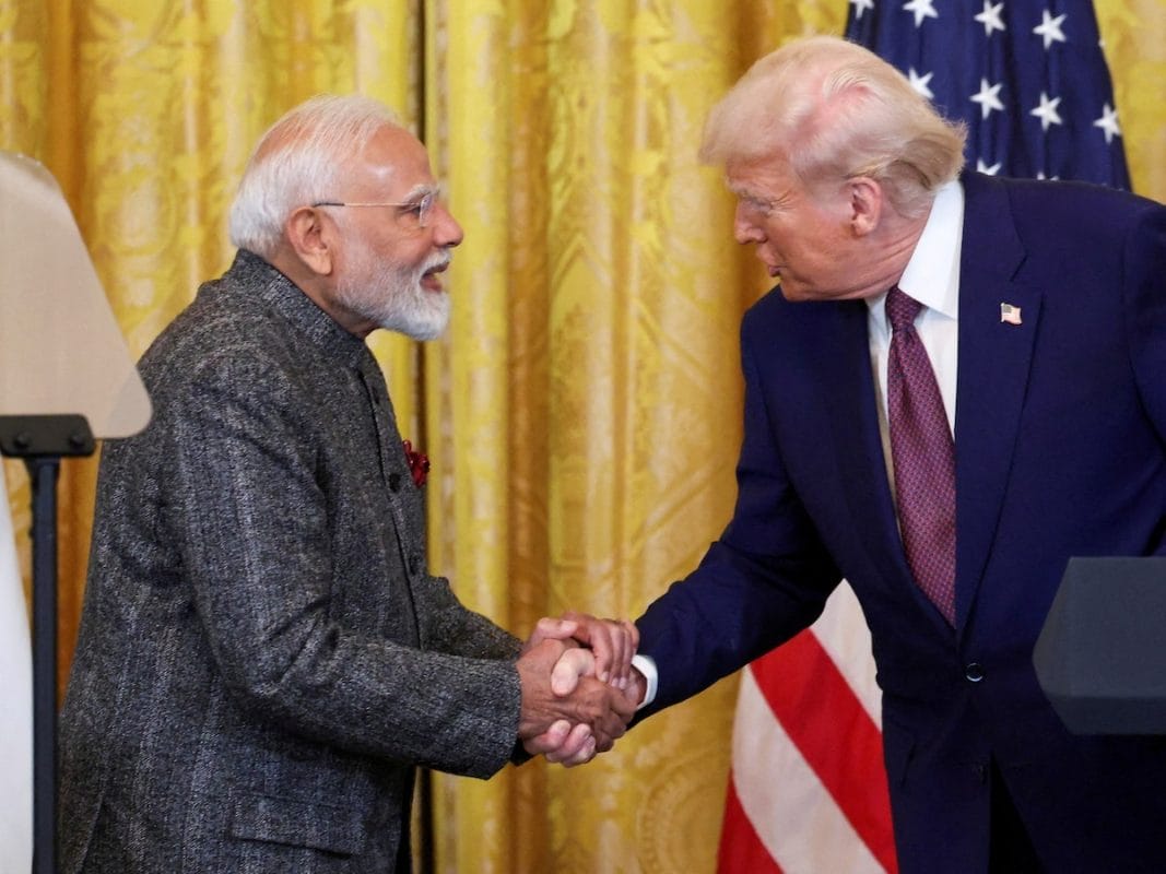 India sigue negociando con EE. UU. pese a aranceles por petróleo ruso