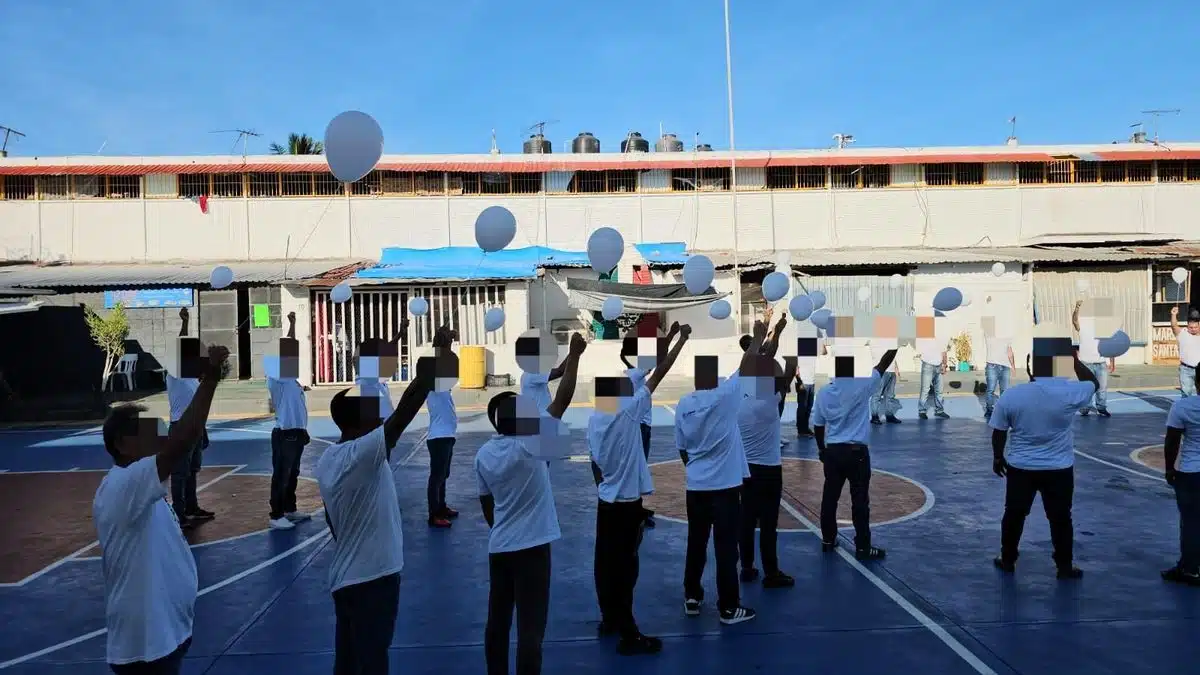 Internos realizan caminata por la paz en el penal de Tepic, Nayarit