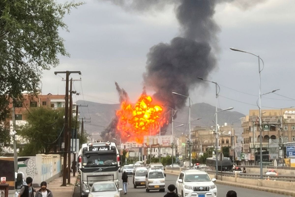 Israel lanza ofensiva en Yemen: bombardeos sacuden Saná y Al Jawf