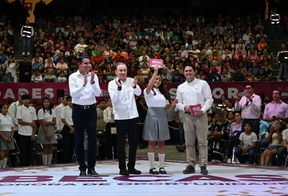 Más de medio millón de estudiantes regresan a clases en Sonora para el ciclo 2025-2026 Más de medio millón de estudiantes regresan a clases en Sonora para el ciclo 2025-2026