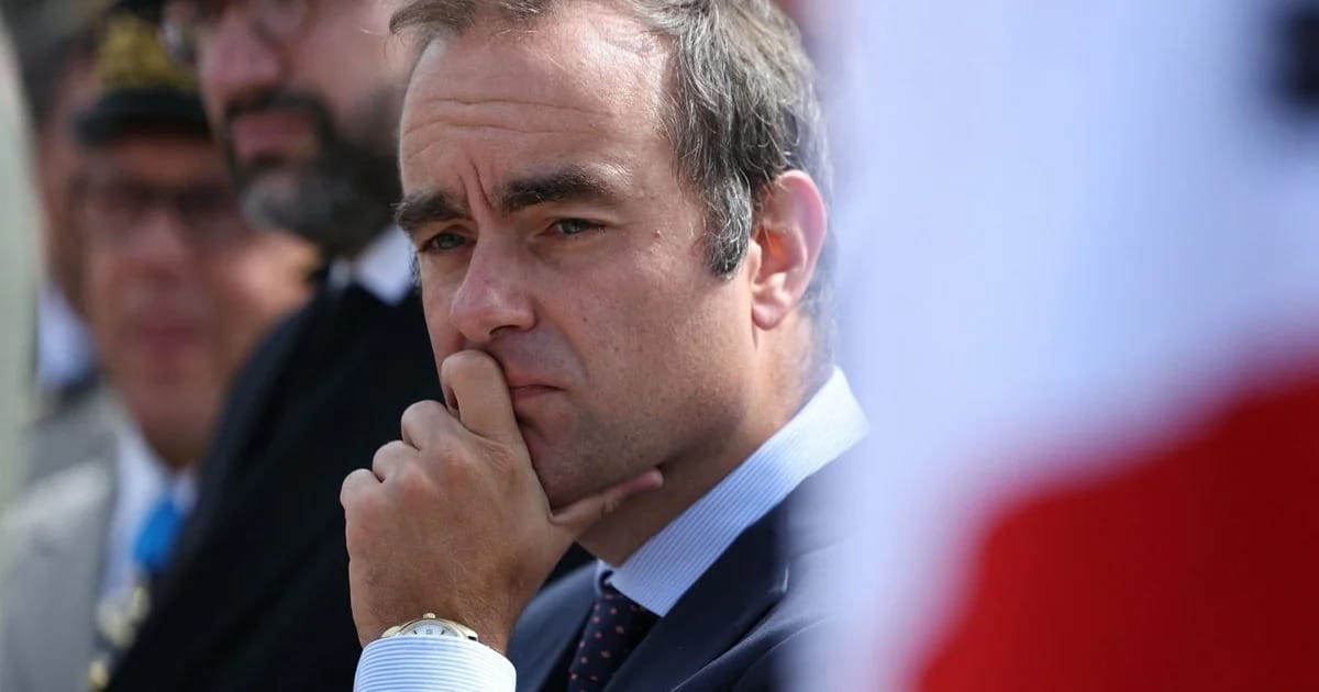 Macron acepta renuncia de Bayrou y nombra a Sébastien Lecornu primer ministro
