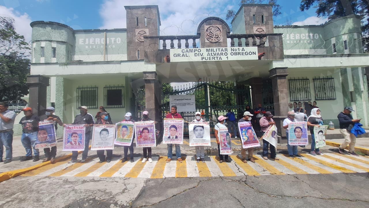 Dos alumnos asesinados y tres heridos tras balacera en plantel de Brasil