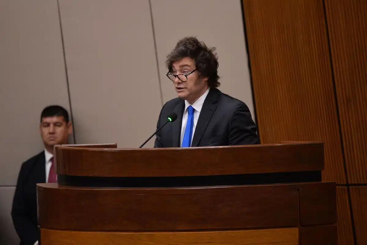 Milei se reunirá con Donald Trump en Nueva York en medio de la crisis económica argentina