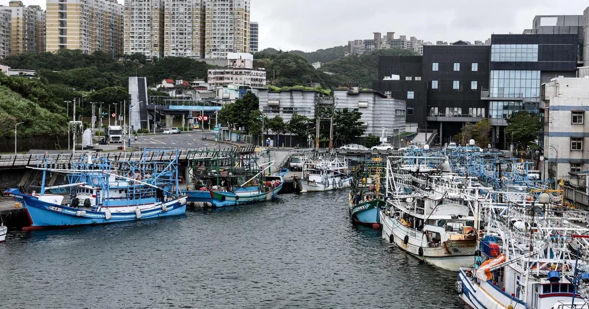 Miles evacuados en Filipinas y Taiwán por supertifón Ragasa, alerta máxima