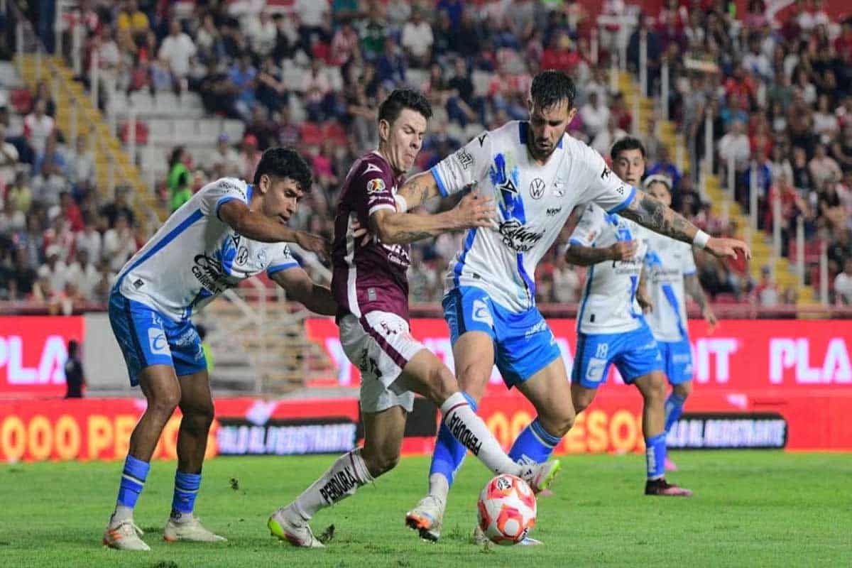 Necaxa vence a Puebla con autogol y rompe su mala racha en Liga MX