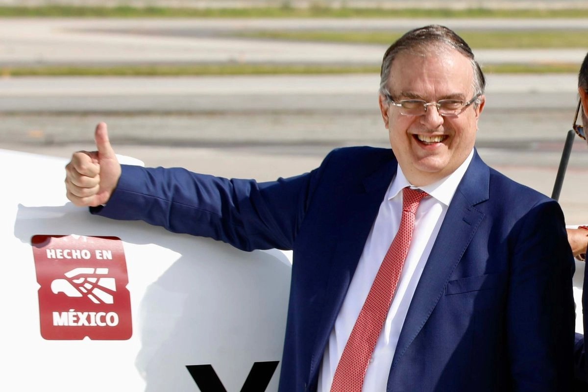 Niega Ebrard que aranceles a autos sean medida geopolítica