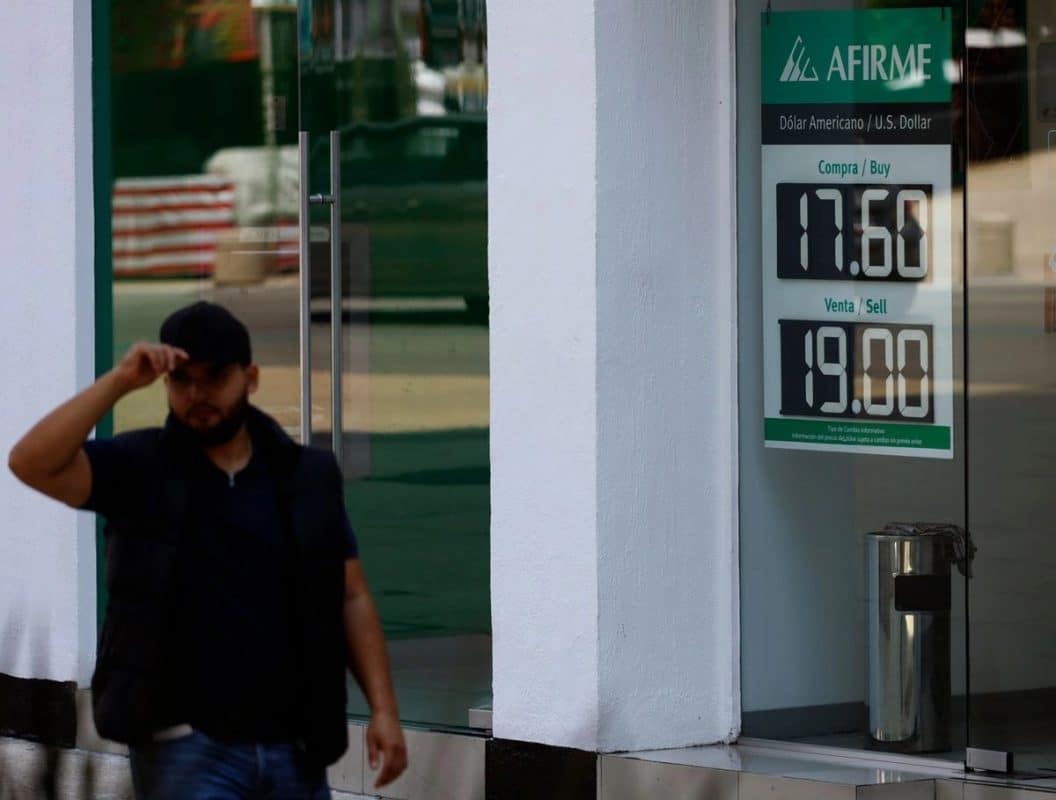 Peso mexicano cae y BMV se recupera cautela ante Banxico y la Fed Peso mexicano cae y BMV se recupera: cautela ante Banxico y la Fed