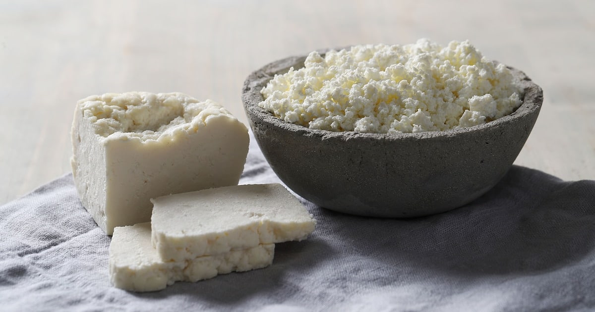 Queso cottage o queso fresco_ cuál es más saludable y te aporta más proteínas Queso cottage o queso fresco: cuál es más saludable y te aporta más proteínas
