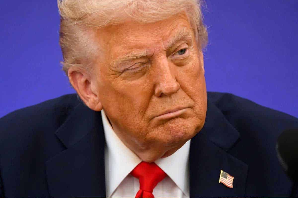 Trump exige revisar licencias de TV por cobertura negativa en su contra Trump exige revisar licencias de TV por cobertura negativa en su contra