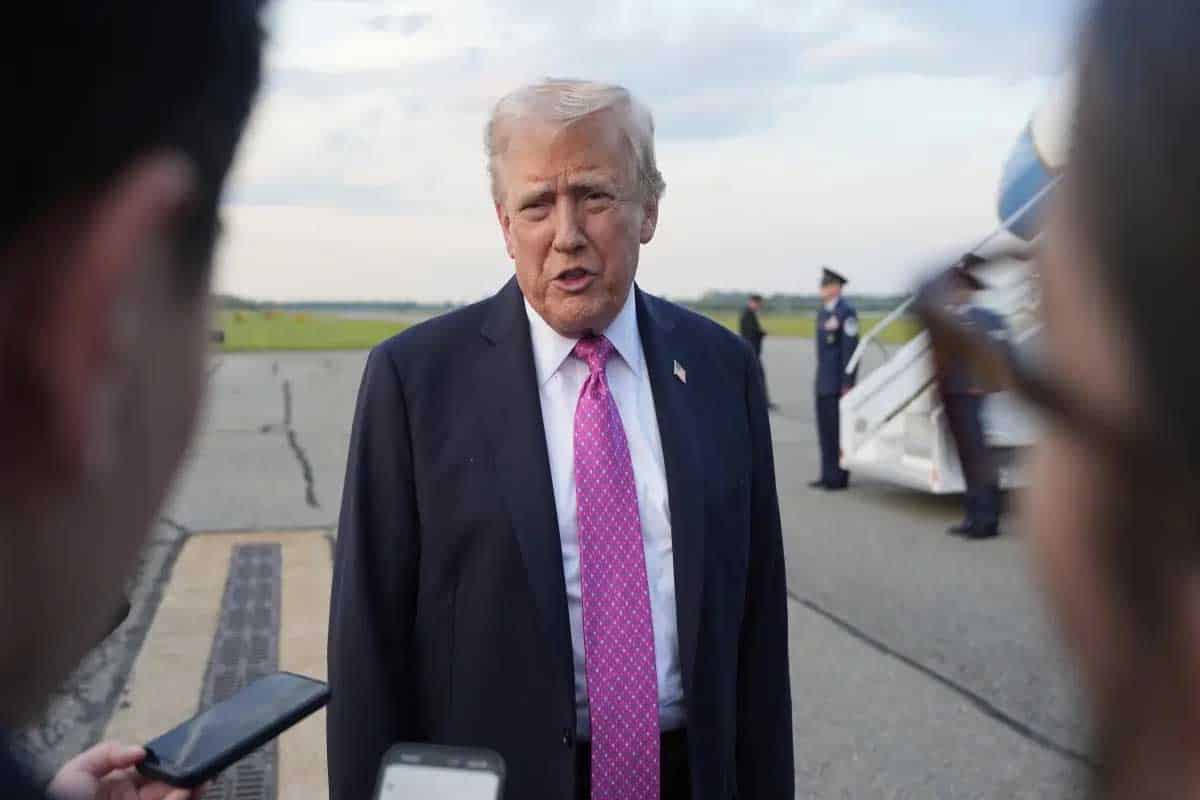 Trump sella acuerdos por 10,000 mdd con Reino Unido en visita de Estado