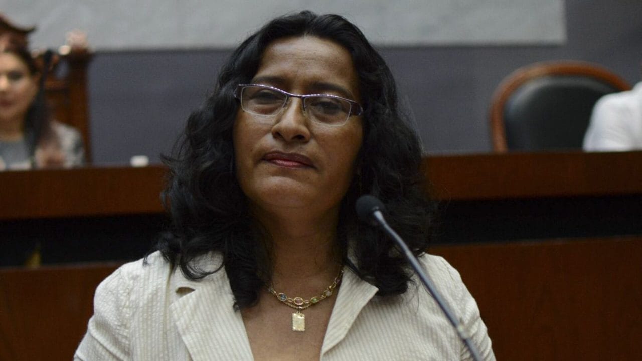 Polémica en Acapulco: Abelina López obliga cierre de negocios por dos días para su informe 