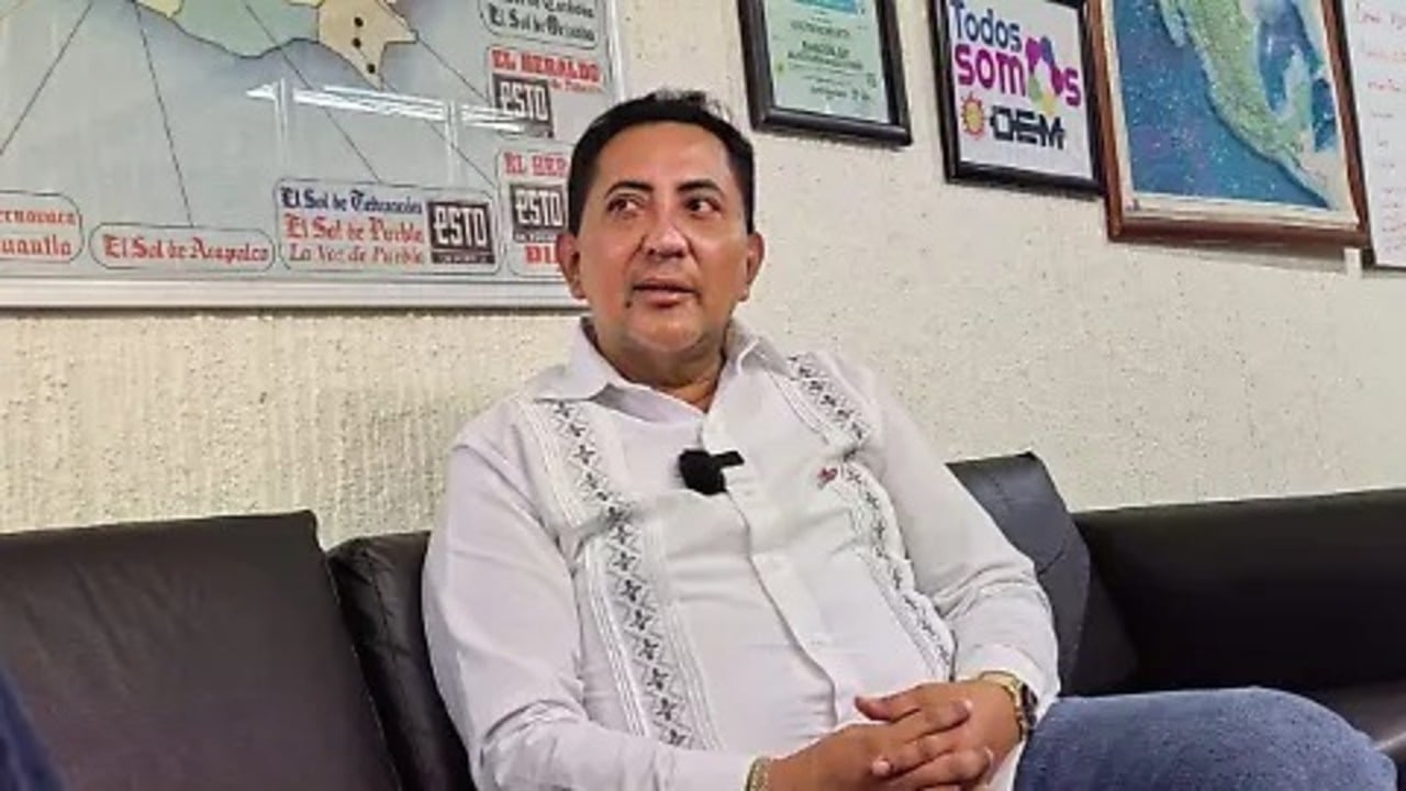 Alcalde de Suchiate es captado en antro gay con peluca y tacones