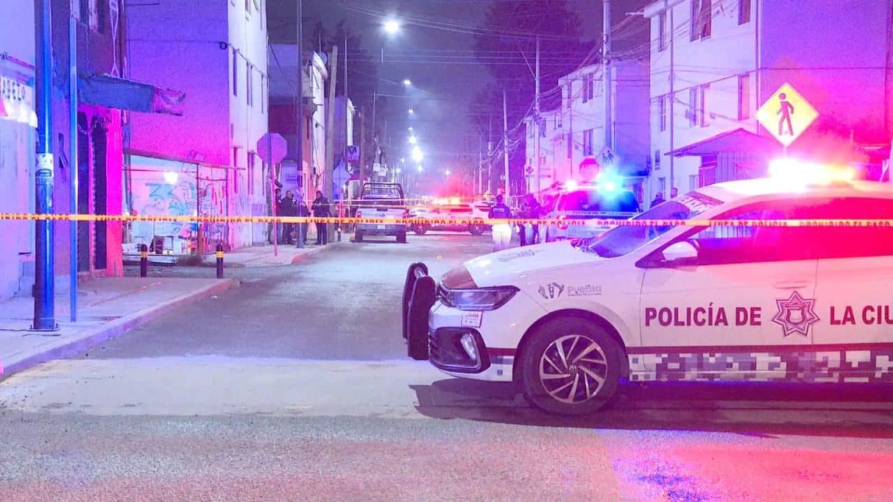 Tragedia en Puebla: adolescente de 16 años muere por bala perdida en noche mexicana