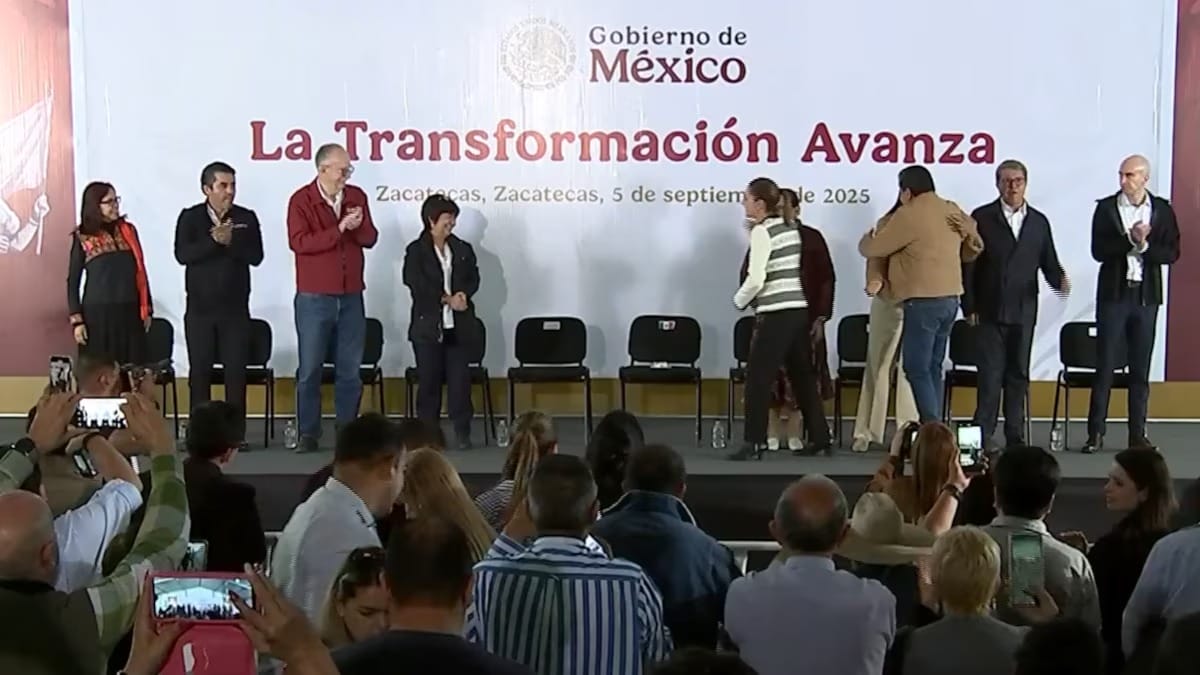 David y Ricardo Monreal evitan saludo en evento con Sheinbaum