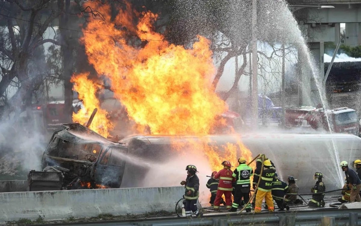 Tragedia en Iztapalapa: accidente de pipa ya suma 14 víctimas mortales