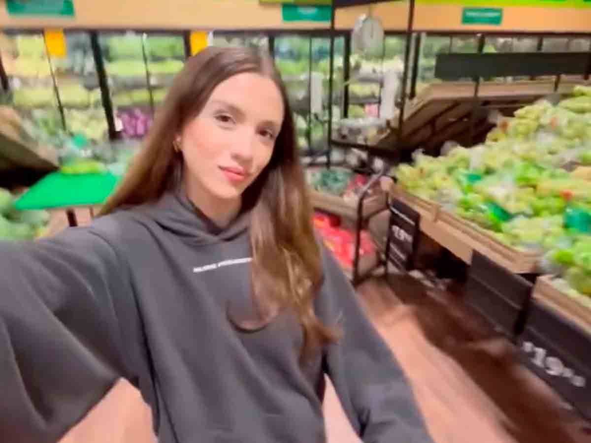 Marianne Gonzaga presume colaboración con supermercado, pero la desmienten