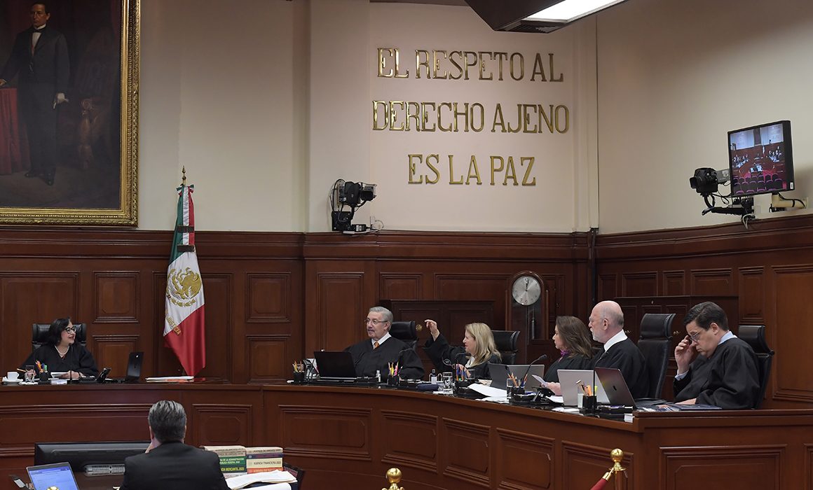 Ministros de la Corte renuncian a 78.5% de prestaciones y gastos