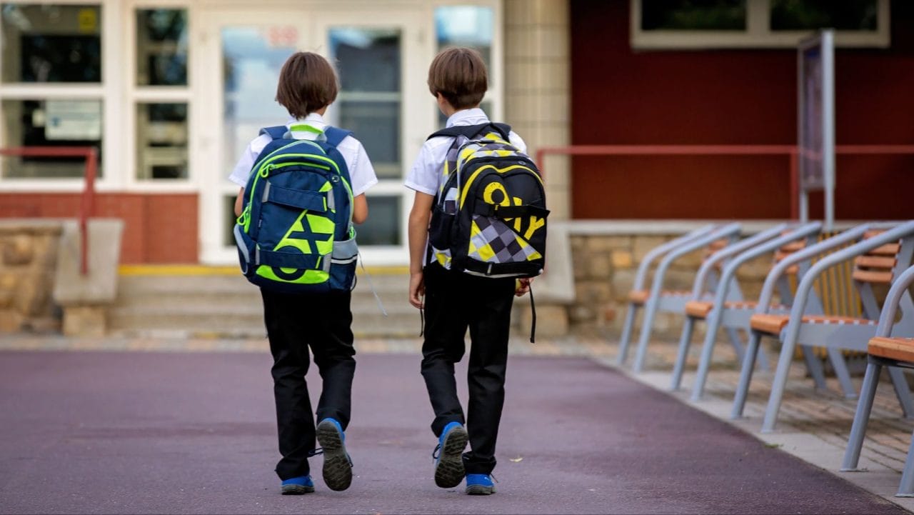 La Policía Cibernética alerta: no publiques fotos de tus hijos en el regreso a clases