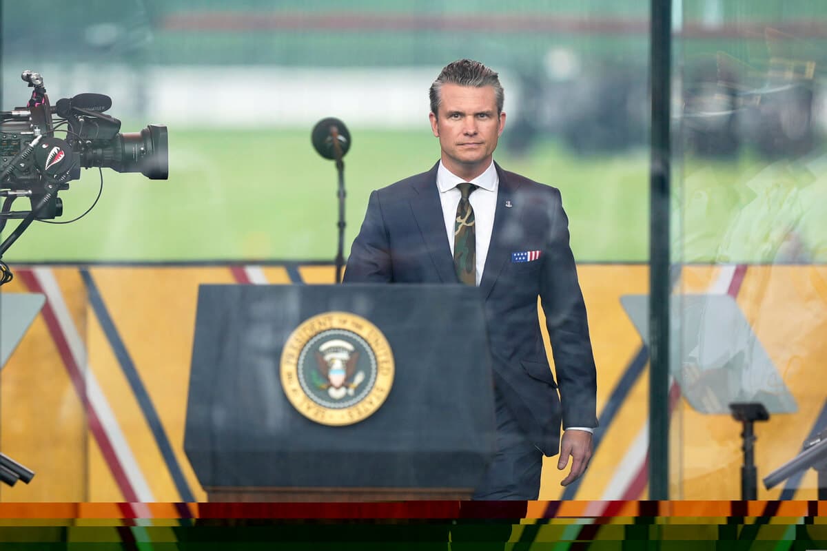 Secretario de Guerra de EE. UU. convoca reunión militar inusual y polémica