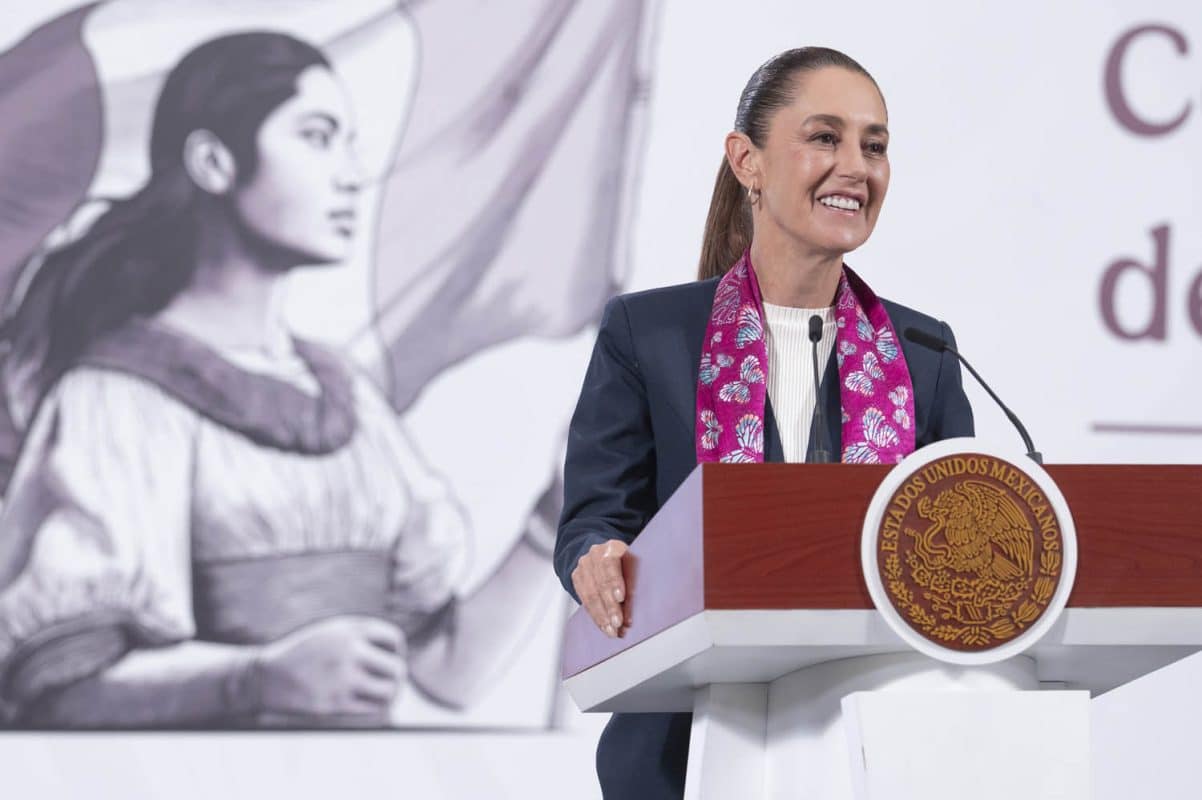 Sheinbaum anuncia control en venta de chips en México para frenar extorsiones