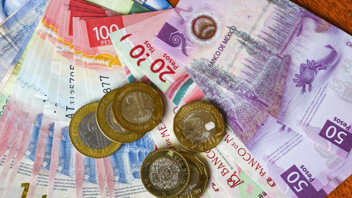 Actividad económica de México retrocede Actividad económica de México retrocede 0.3% en el tercer trimestre de 2025