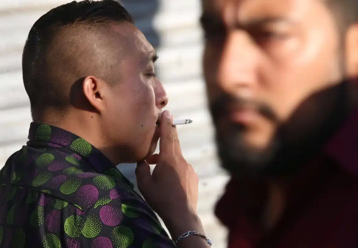 Aumento al tabaco en México genera críticas por ser insuficiente