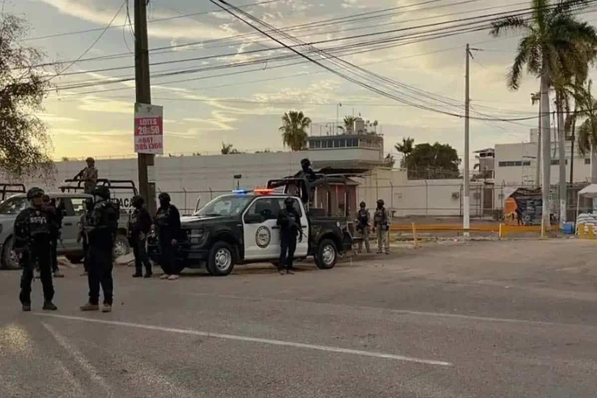 Balacera en penal de Culiacán deja un muerto y armas decomisadas