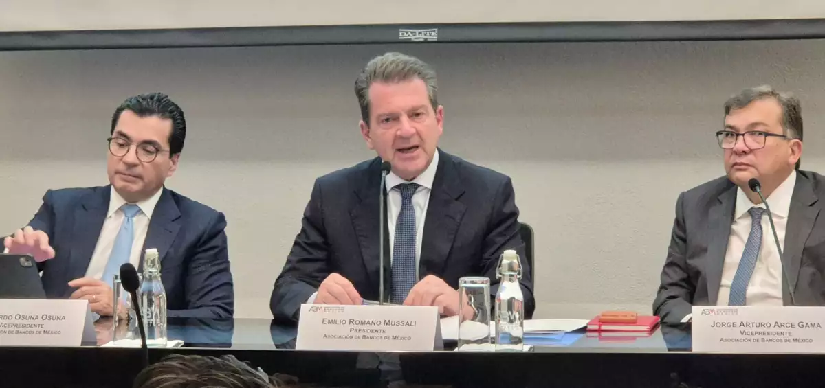 Bancos lanzan plan para evitar lavado de dinero a través de divisas Bancos lanzan plan para evitar lavado de dinero a través de divisas