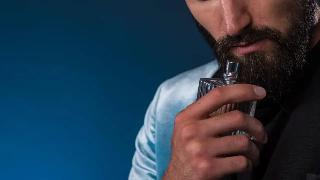 ¿Qué es un extrait de parfum y por qué representa el lujo absoluto en perfumería?