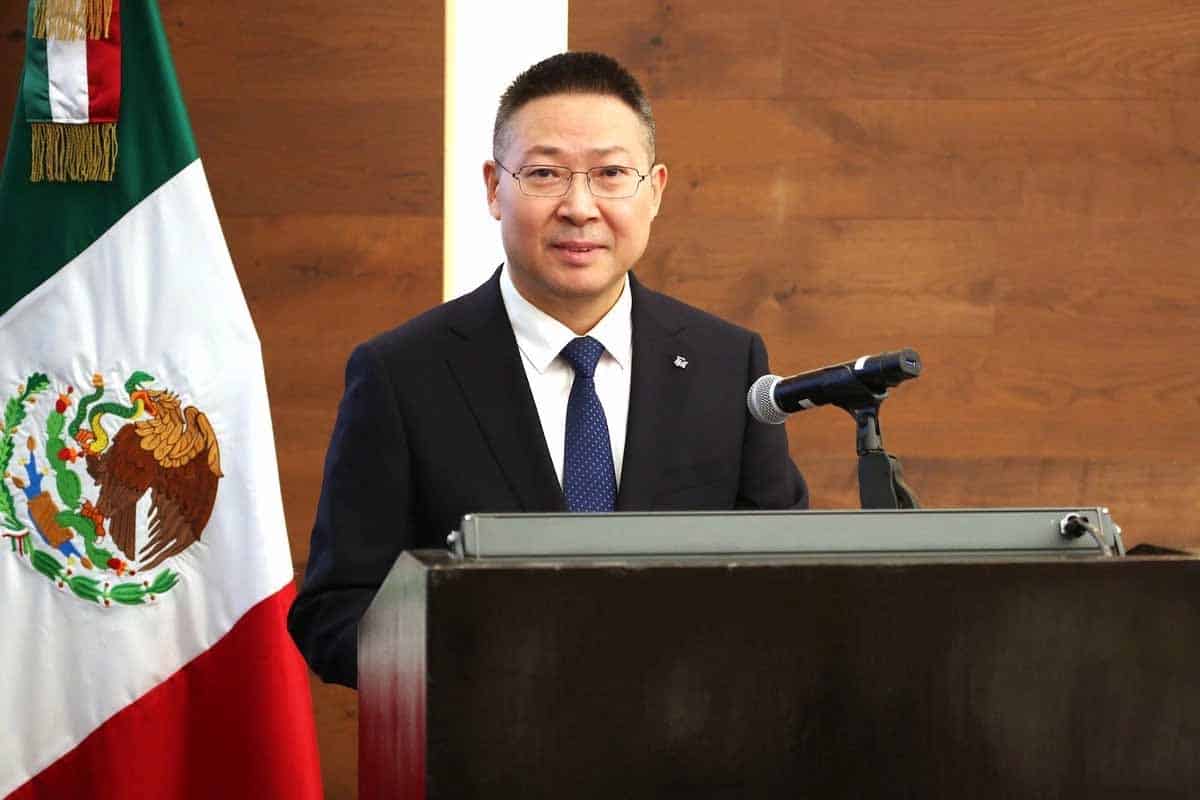 China reafirma apertura y cooperación global en México con jóvenes galardonados