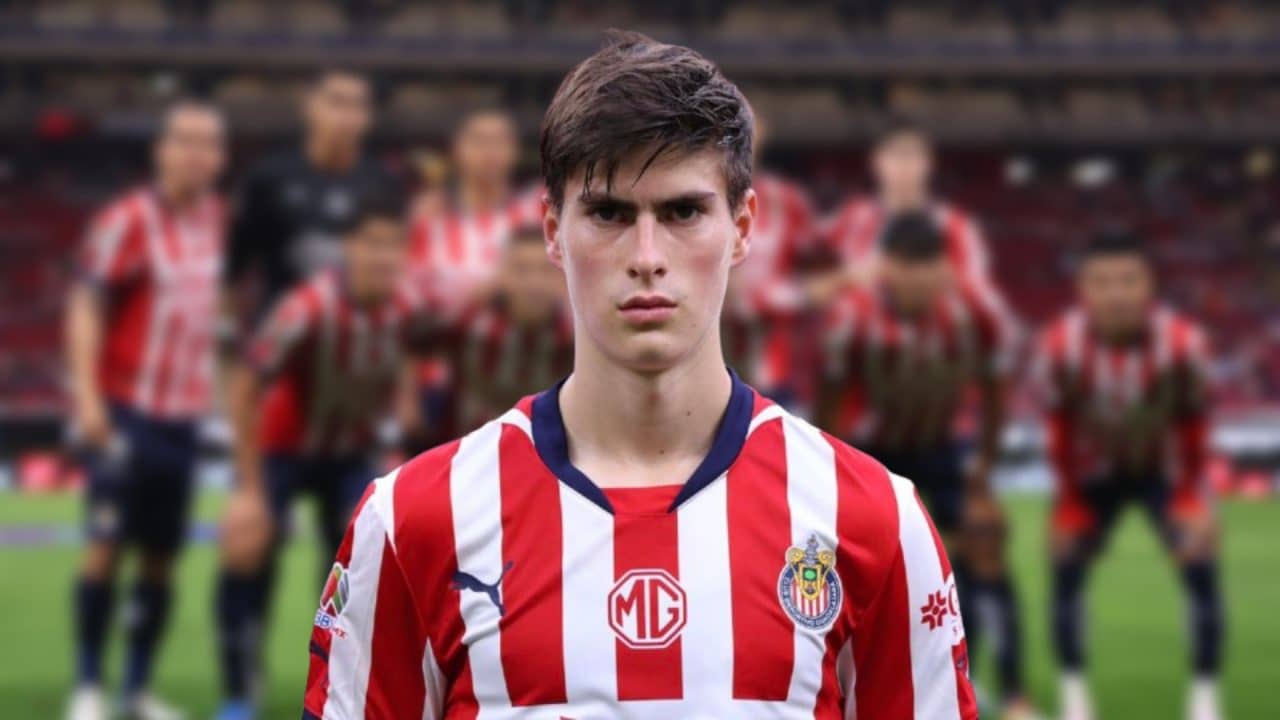 Chivas busca renovar a Armando González antes de 2026