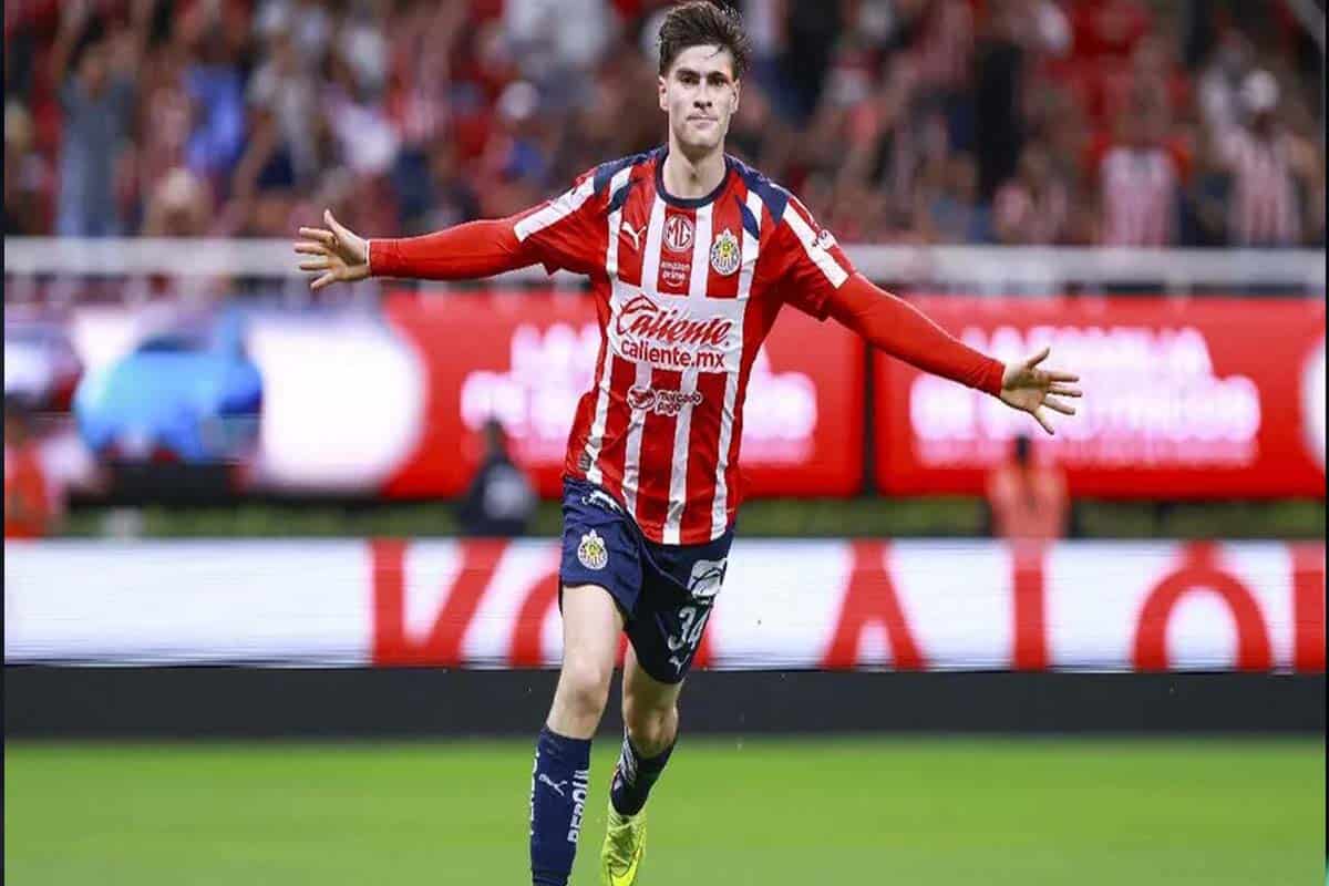 Chivas vence a Mazatlán y se ilusiona con la Liguilla directa