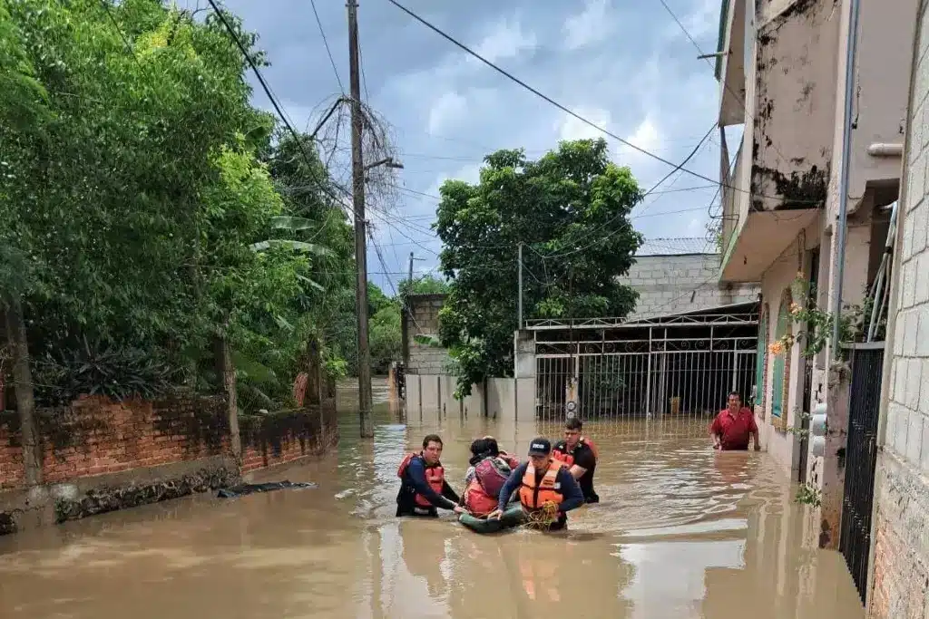 Concanaco pedirá apoyo urgente a los gobiernos por negocios afectados por lluvias en Veracruz Concanaco pedirá apoyo urgente a los gobiernos por negocios afectados por lluvias en Veracruz