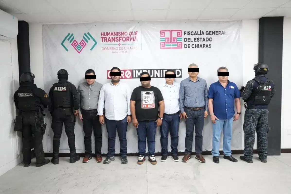 Detienen por extorsión a seis trabajadores del Colegio de Bachilleres de Chiapas