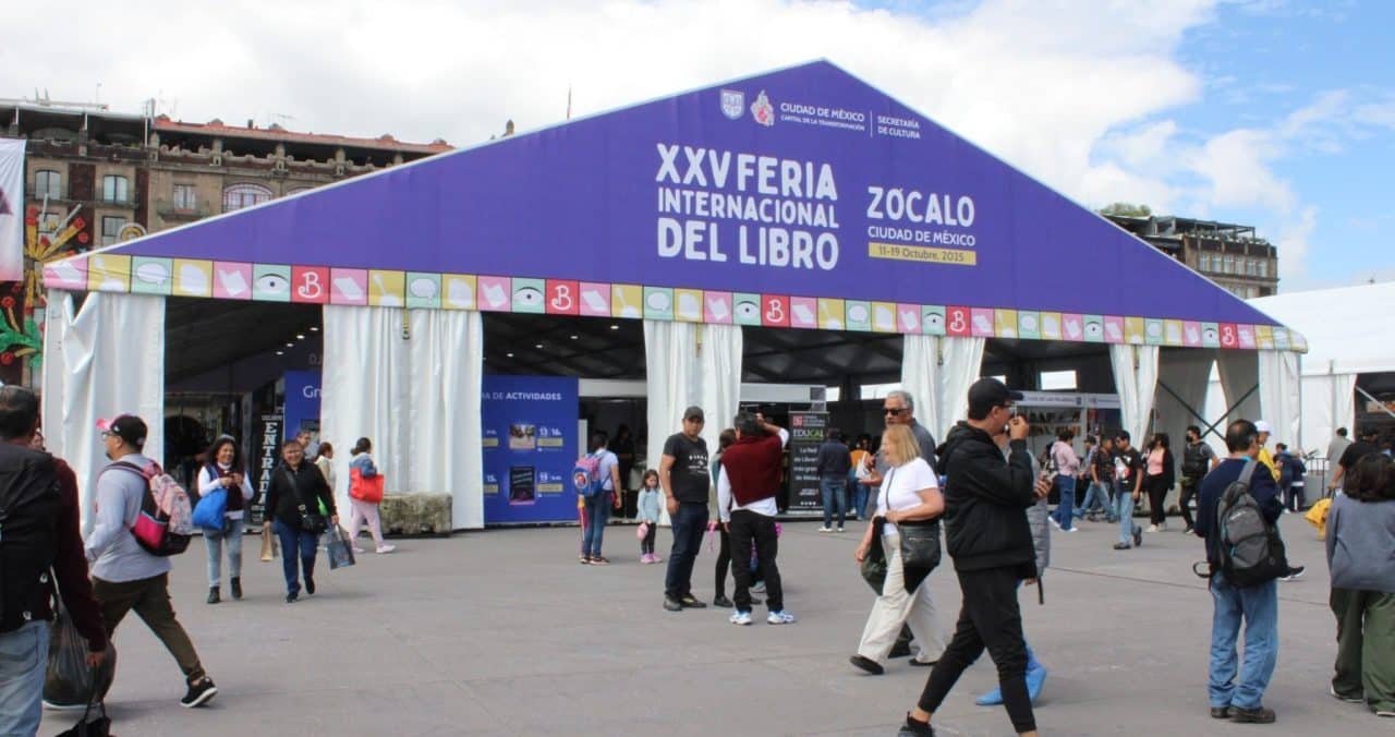 FIL del Zócalo 2025 celebra a 100 editoriales independientes FIL del Zócalo 2025 celebra a 100 editoriales independientes